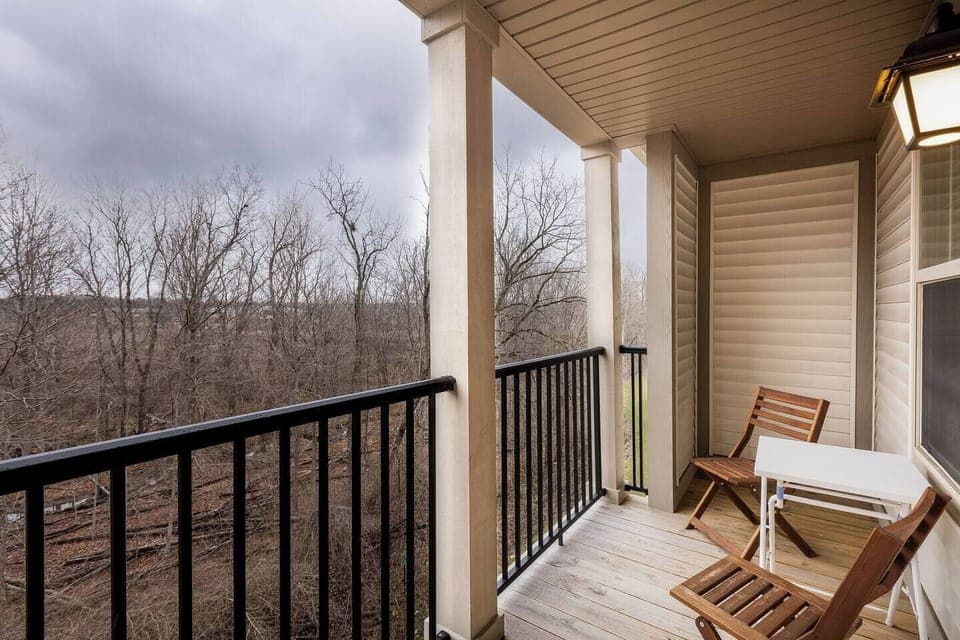 Amazing nature-view balcony - a peaceful start or end to your day! 