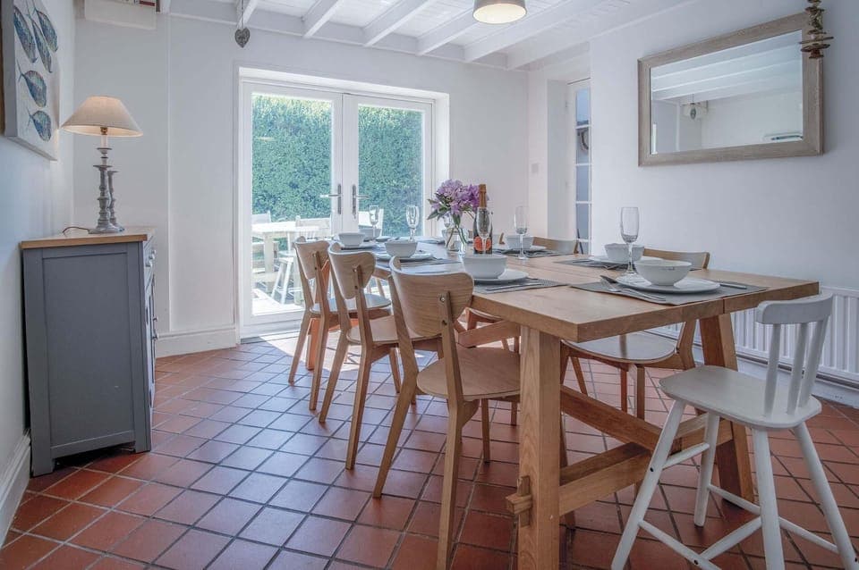 Penlan - 3 Bedroom Cottage - Saundersfoot (22783)