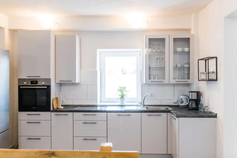 Kitchen 1