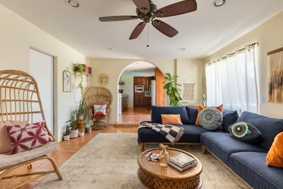 Living Room, Large Smart TV with Apple Tv and Sonos sound bar