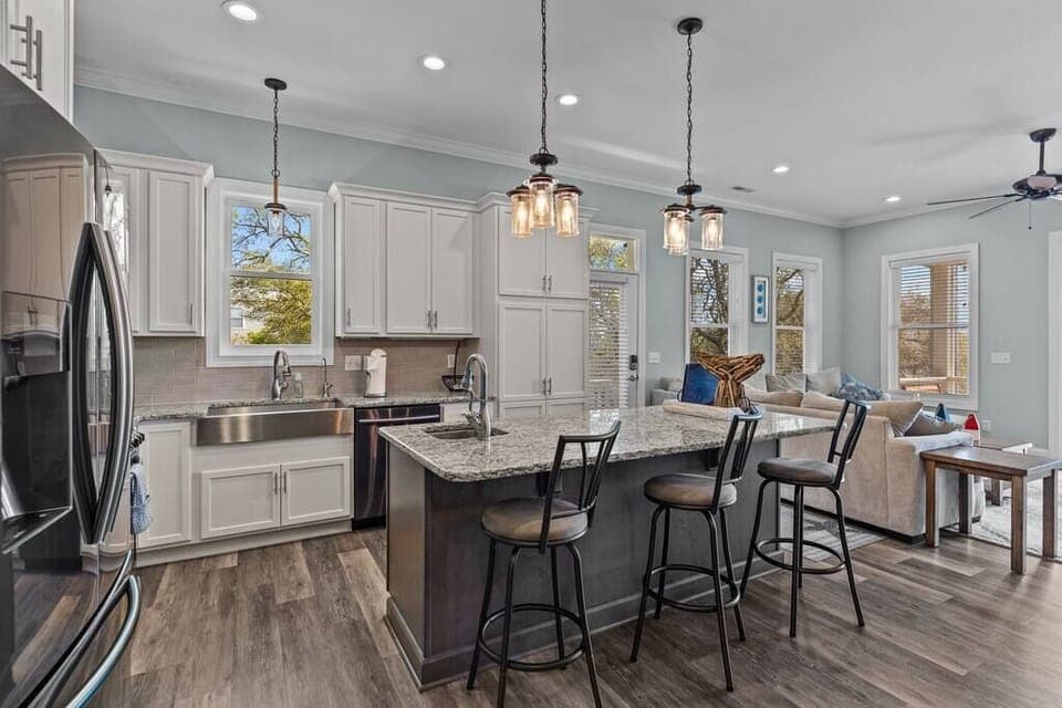 Kitchen area (1)