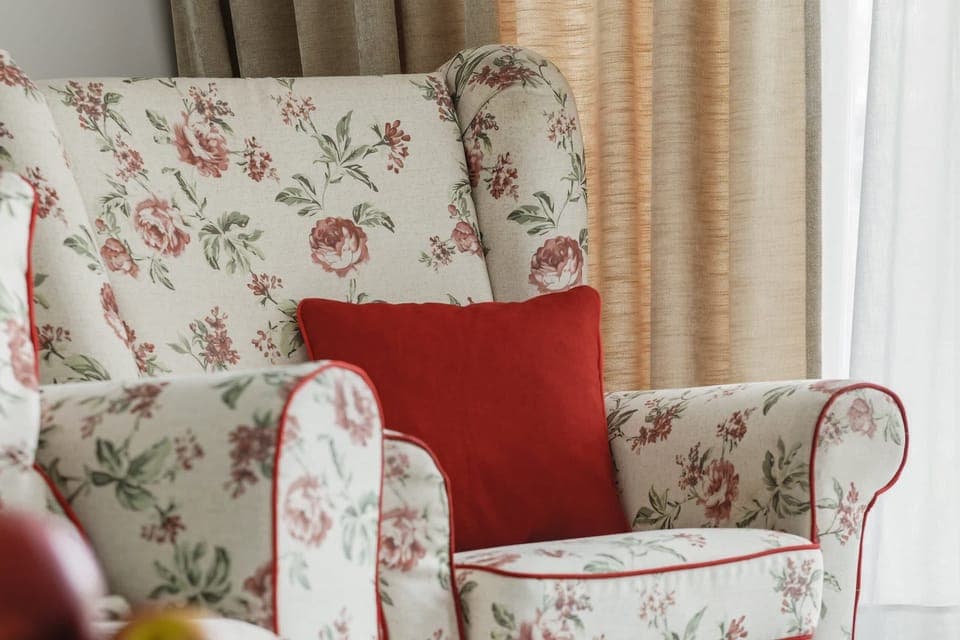 Decorative details/armchair.