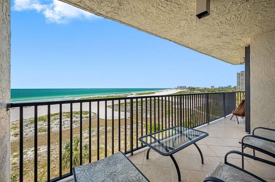 Stunning Gulf Views from large private balcony