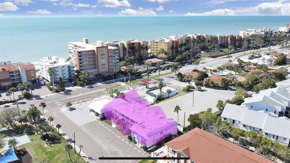 Park Vue Condos across from the beach and a public park. Perfect location!