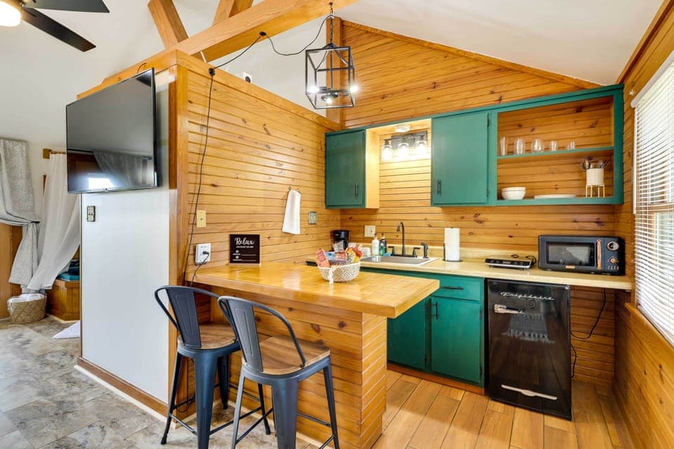 Kitchenette | Cooking Basics | Hot Plate | Drip Coffee Maker