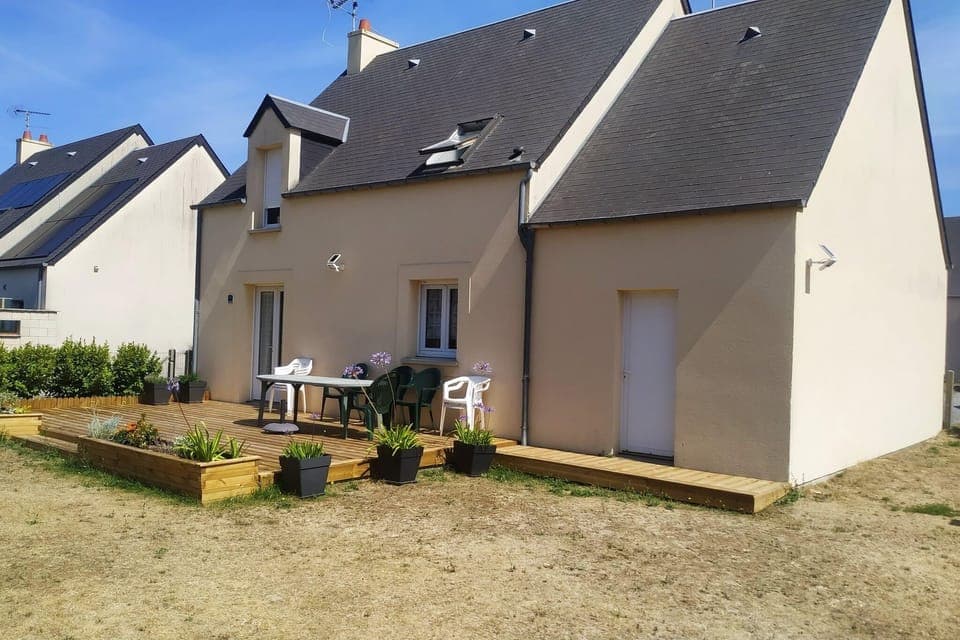 Holiday Home Exterior [winter]