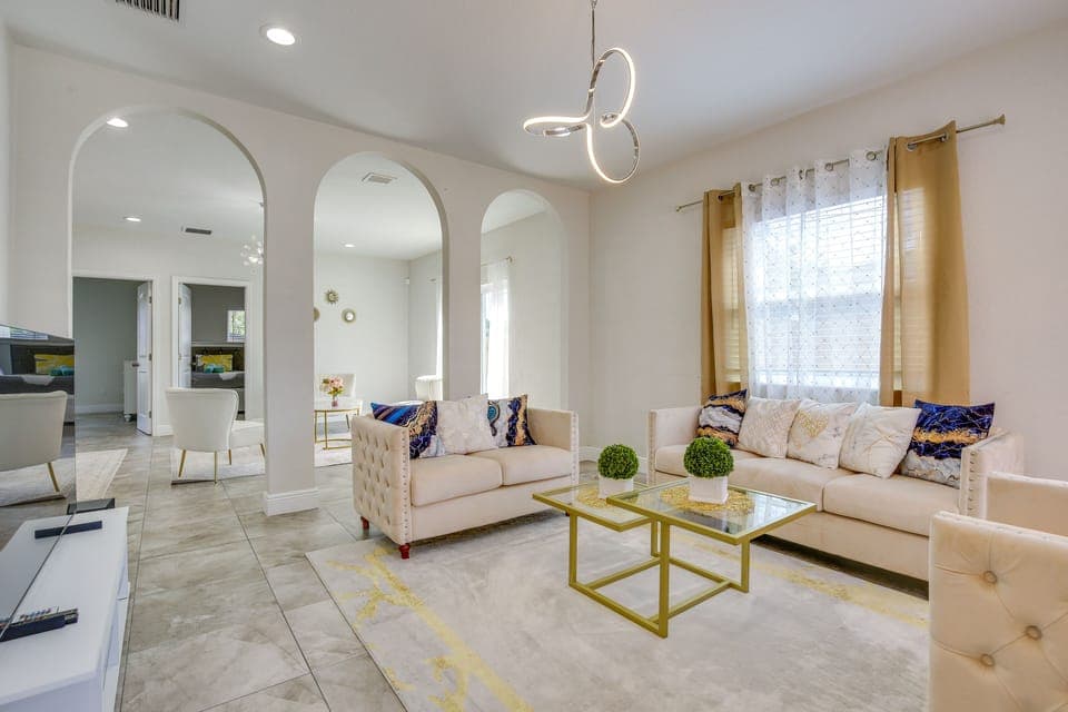 Fort Lauderdale Vacation Rental | 4BR | 3BA | 1,433 Sq Ft | 1 Step to Enter