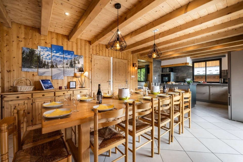 Chalet 3 Vallees dining room