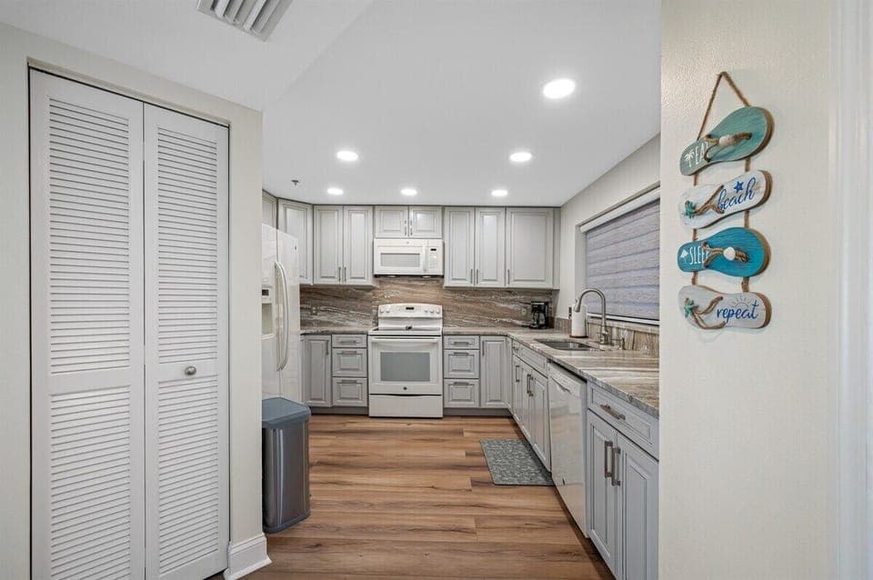 Spacious Kitchen
