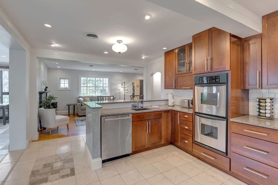 Main Level Kitchen 