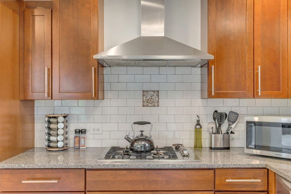 Main Level Kitchen 