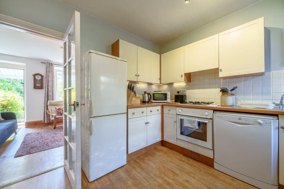 Red Robin Cottage | Ambleside | Kitchen