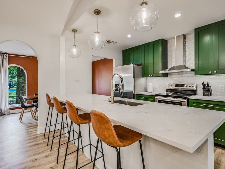 Fully renovated and stocked kitchen