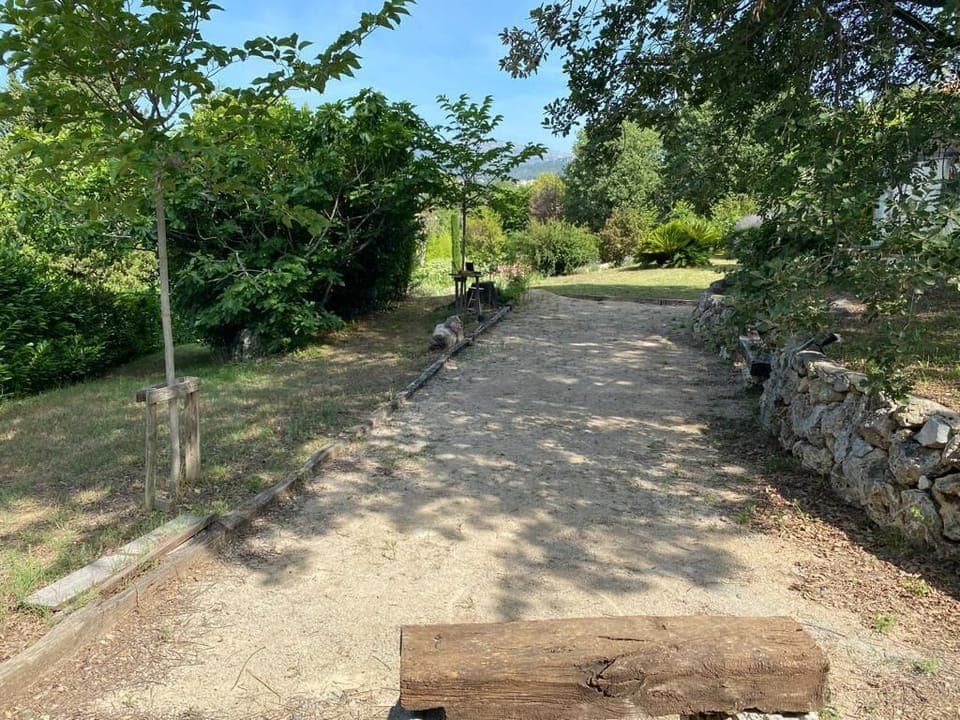 Petanque area