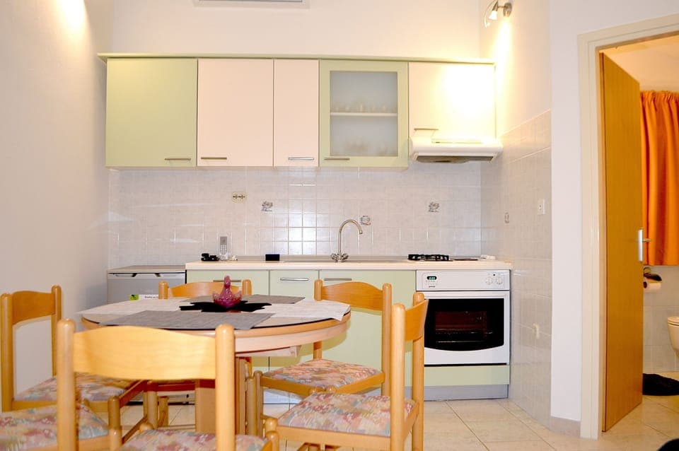 Dining room 2