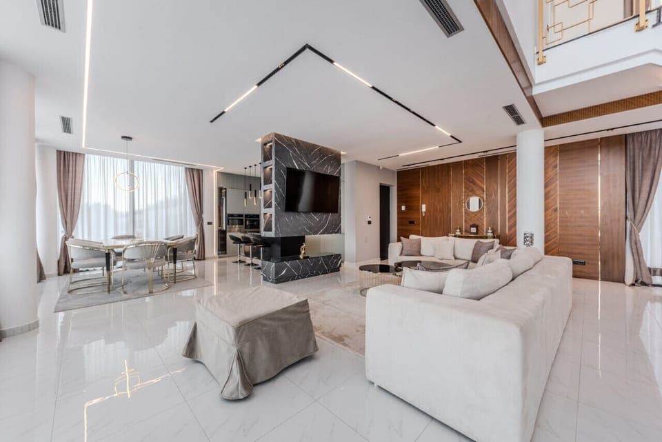 Living room (Ground floor)