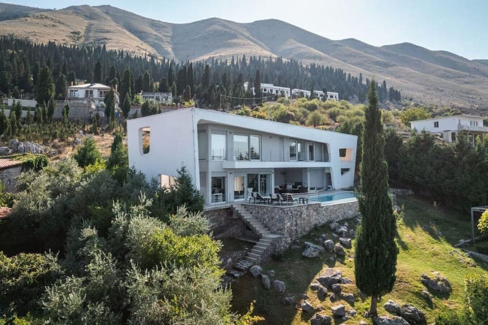 View of the villa (East)