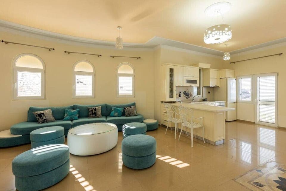 Living Room (Ground Floor)