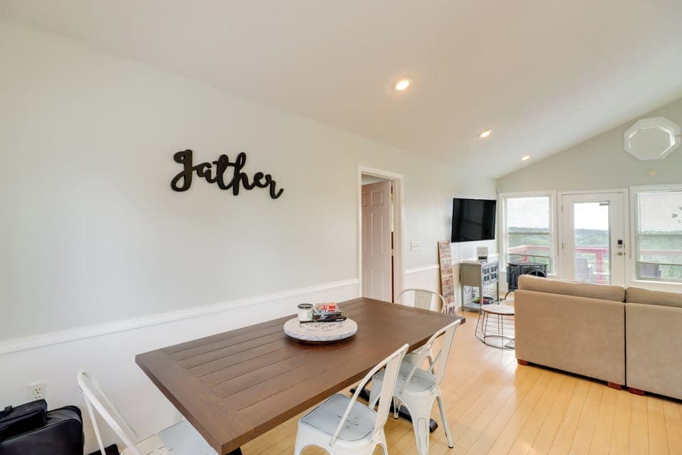 Dining Area | Upper Level