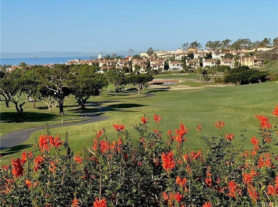 Access trail through Public Golf Course to get to beach 