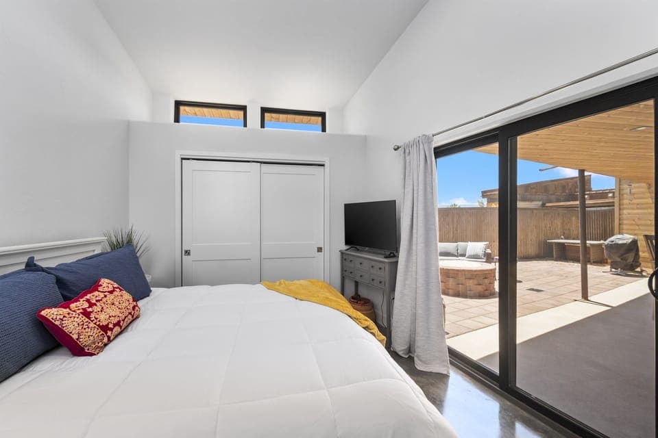 Main Bedroom