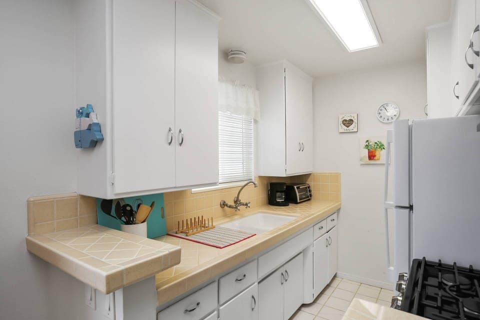 Our kitchen is stocked with the neccessary items to prepare a small meal while on vacation!