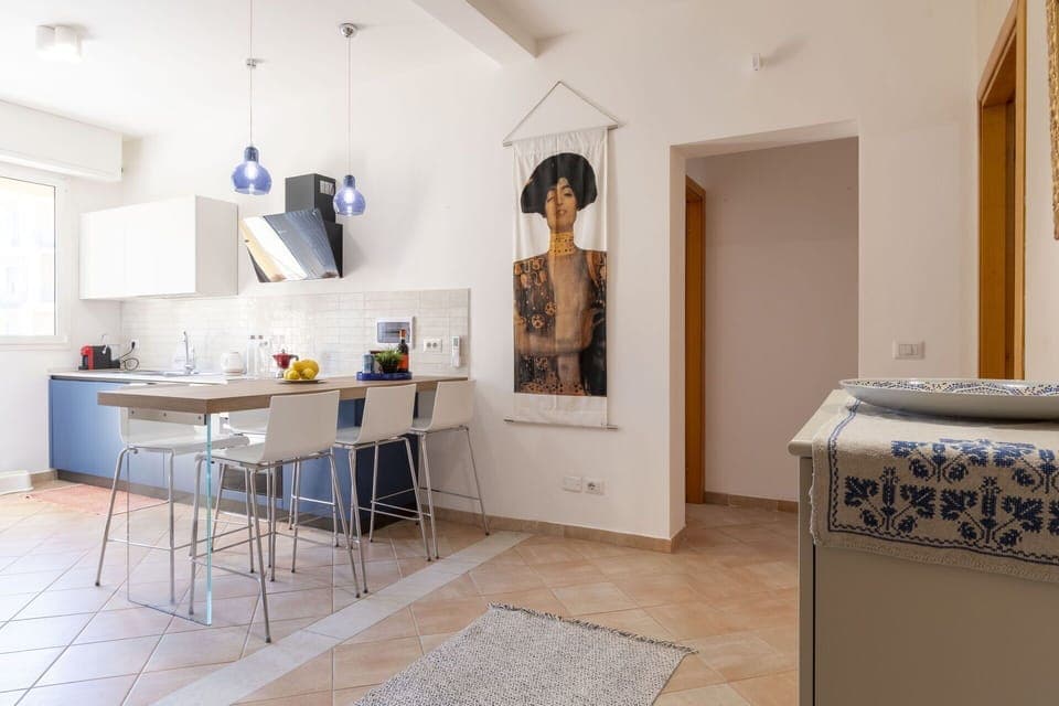 Table, Furniture, Building, Wood, House, Interior Design, Kitchen, Desk, Chair, Flooring