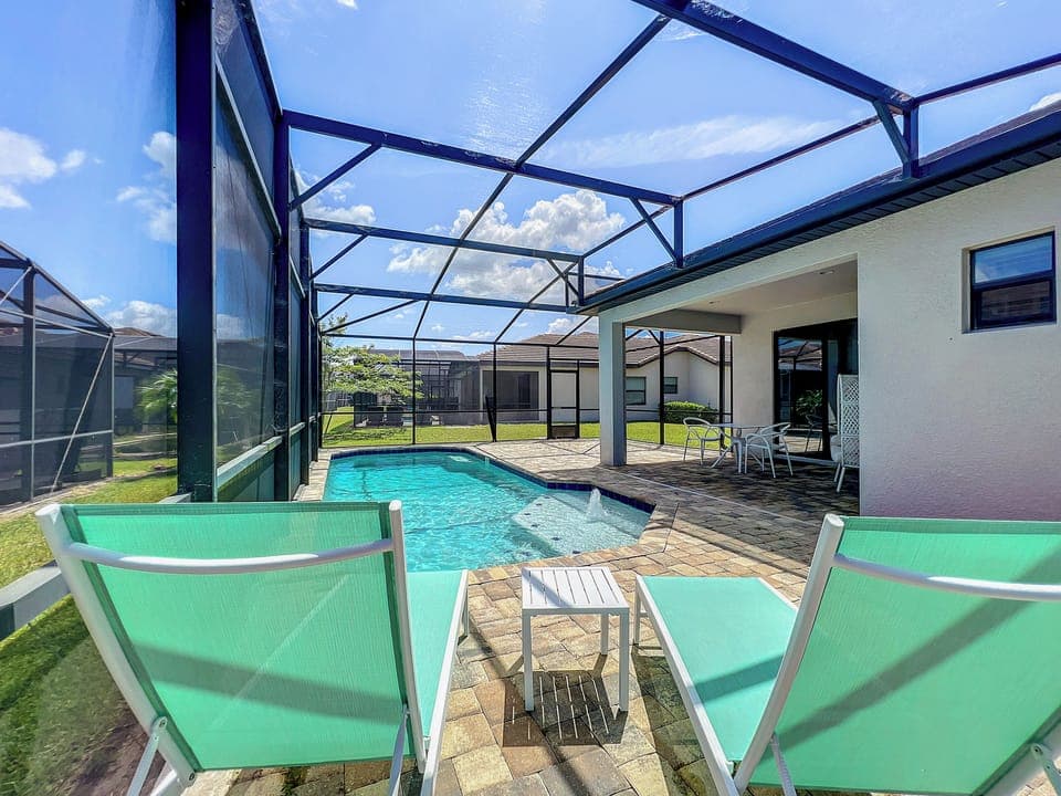 Private Pool & Patio