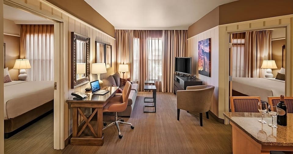 Relax in an airy suite layout with room to breathe