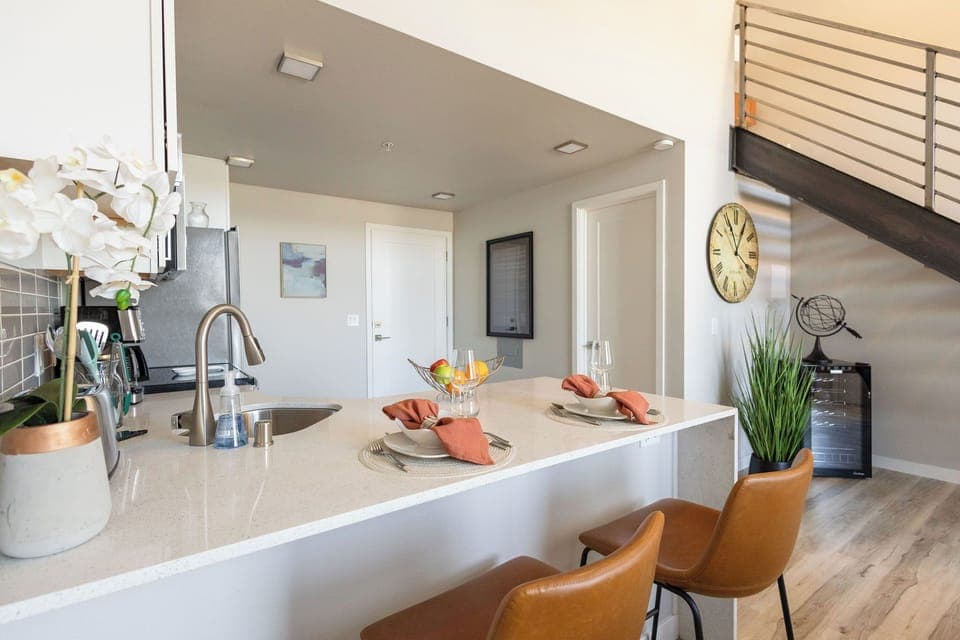 Chic Urban Loft | 1BD 1BA | 644 Sq Ft w/ Private Balcony