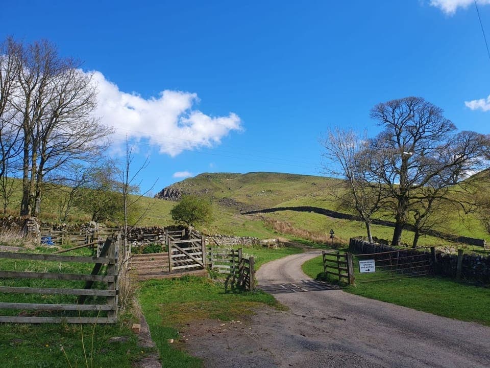 Walltown Farm Cottage - walks from the front door