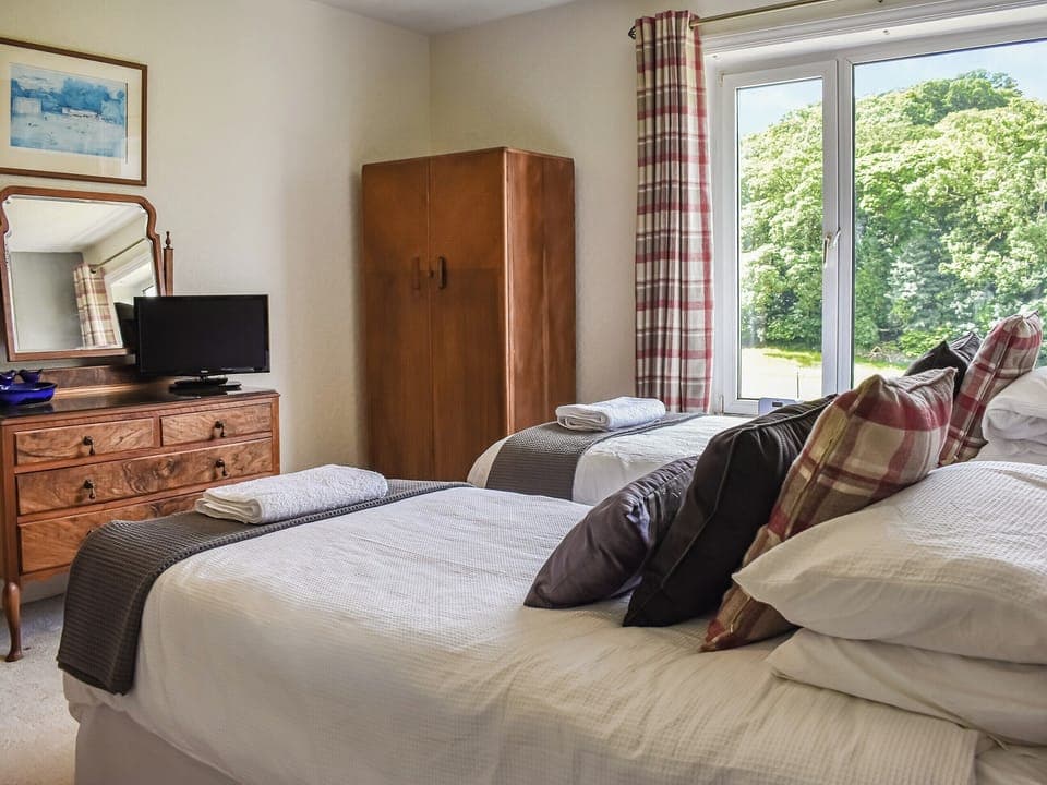 Twin bedroom | Wood Close, Keswick