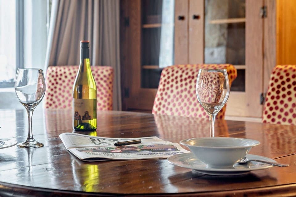 Fleur de Lys Dining Area - StayCotswold