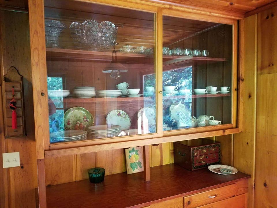 Dishes in Kitchen at the Kanati Falls Ranch lodge.