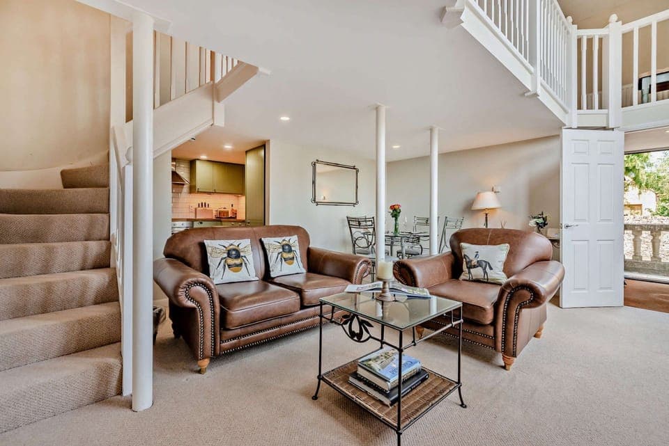 The Old School House - StayCotswold