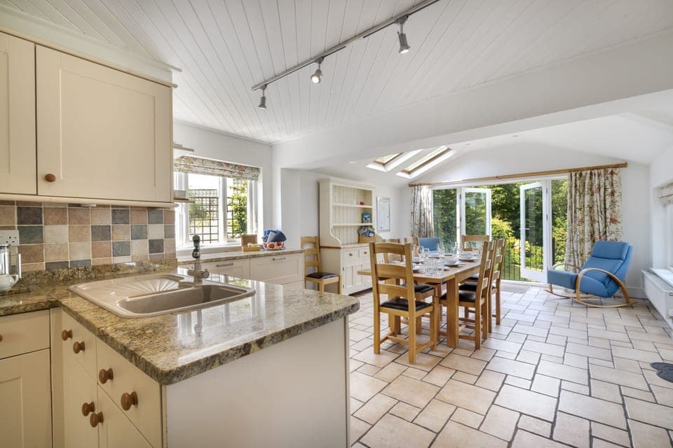 Dow Crag House | Coniston Holiday Cottage | Kitchen and Dining area