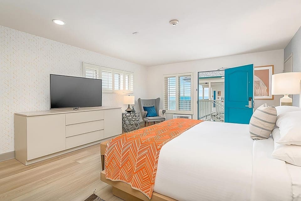 Unit with King size bed