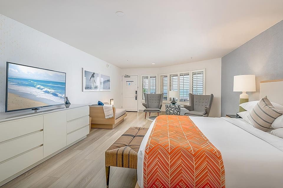 Unit with King size bed