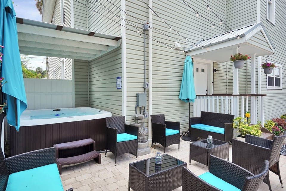11 outside chairs available 
