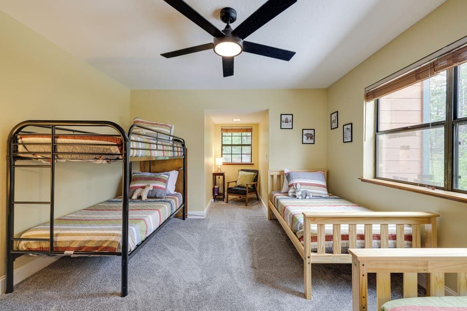 Bedroom 4 | Twin Bunk Bed | 2 Twin Beds