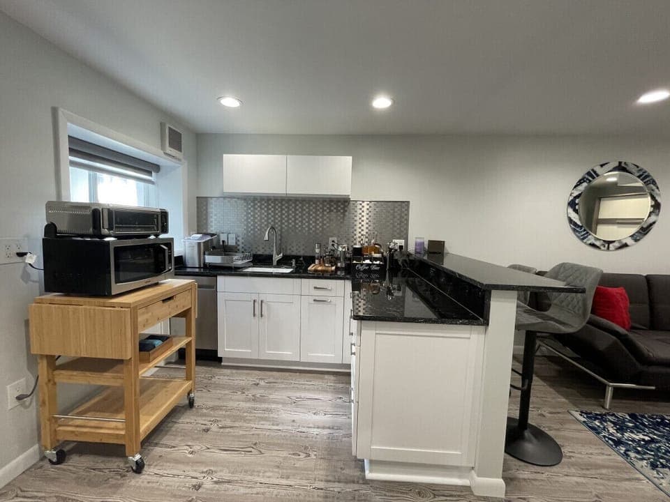 Kitchenette & Dining (Per Local Code - No Range or Stove)