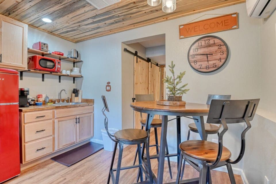 Dinning area with bar style table