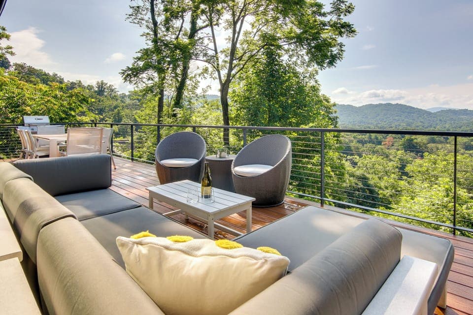 Asheville Vacation Rental | 3BR | 2.5BA | 1,300 Sq Ft | 3 Steps to Enter
