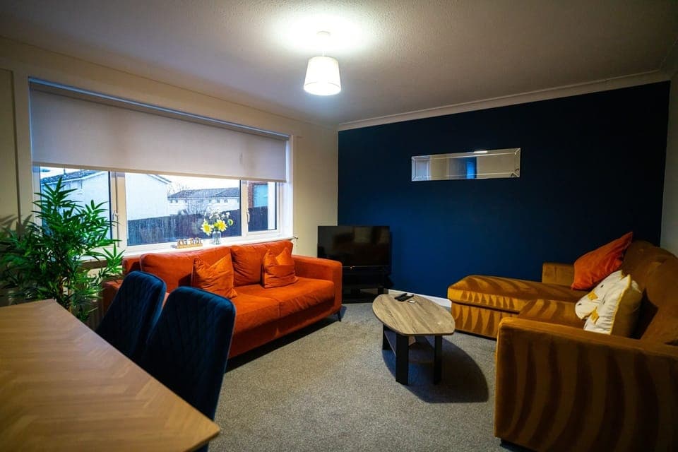 Living Room / Lounge