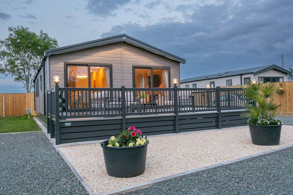 The Outside of the lodge & Parking space 