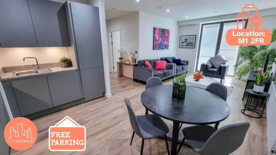 A perfect room for relaxing, cooking and entertaining friends