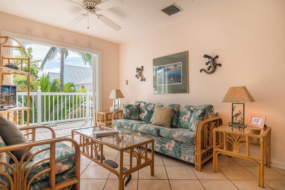 Living / Dining Area