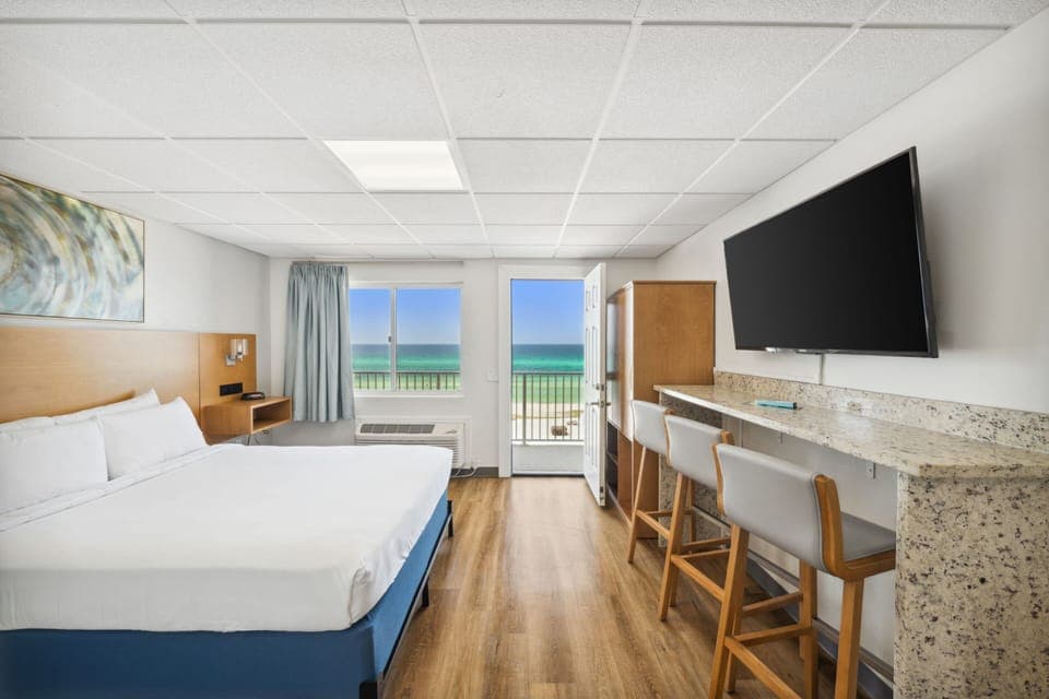 Unit with 2 Queen size beds