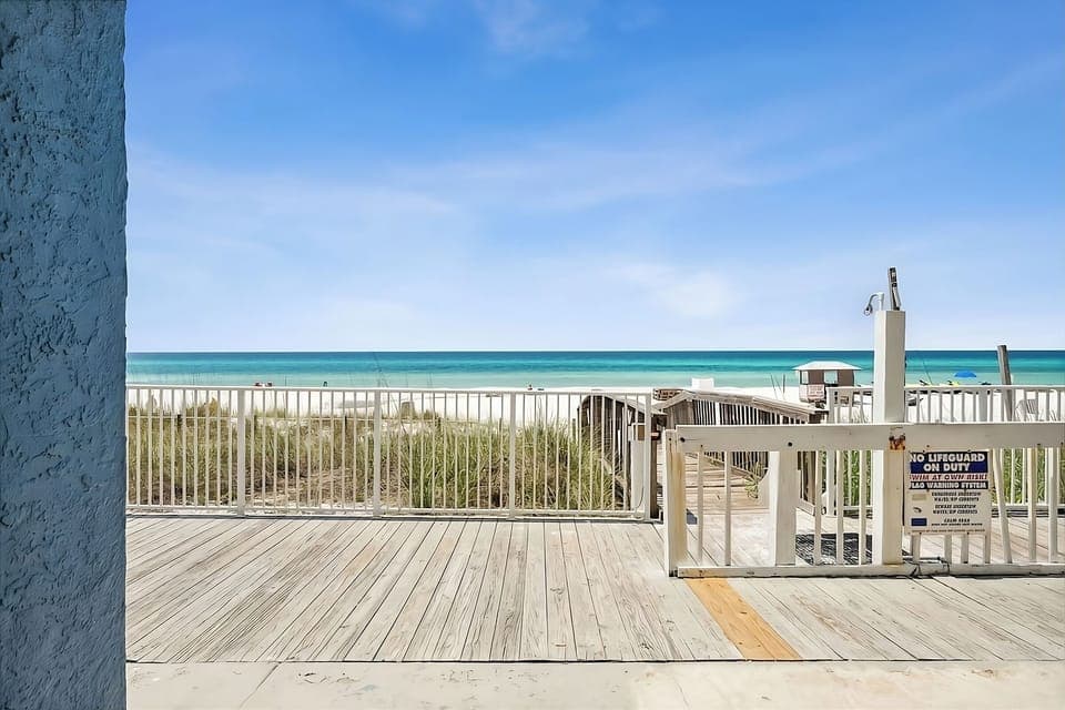 Step onto the deck and breathe in endless ocean views.