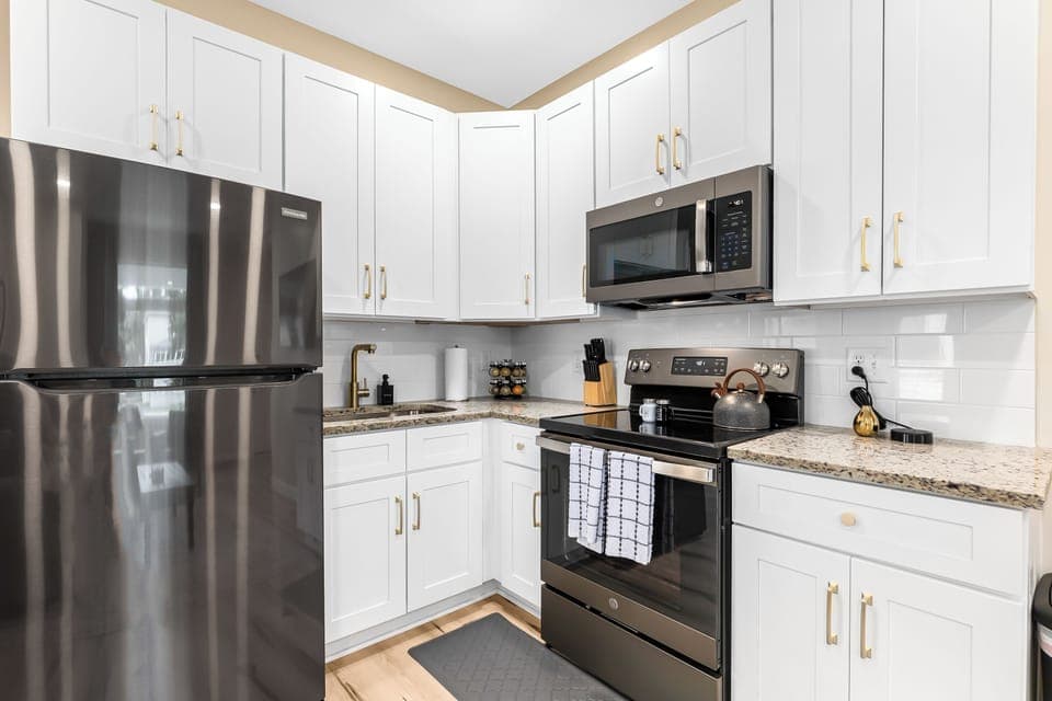 Prepare your meals using our fully-equipped kitchen stocked with all the essentials.